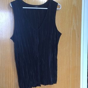 EUC black Banana Republic v-neck top